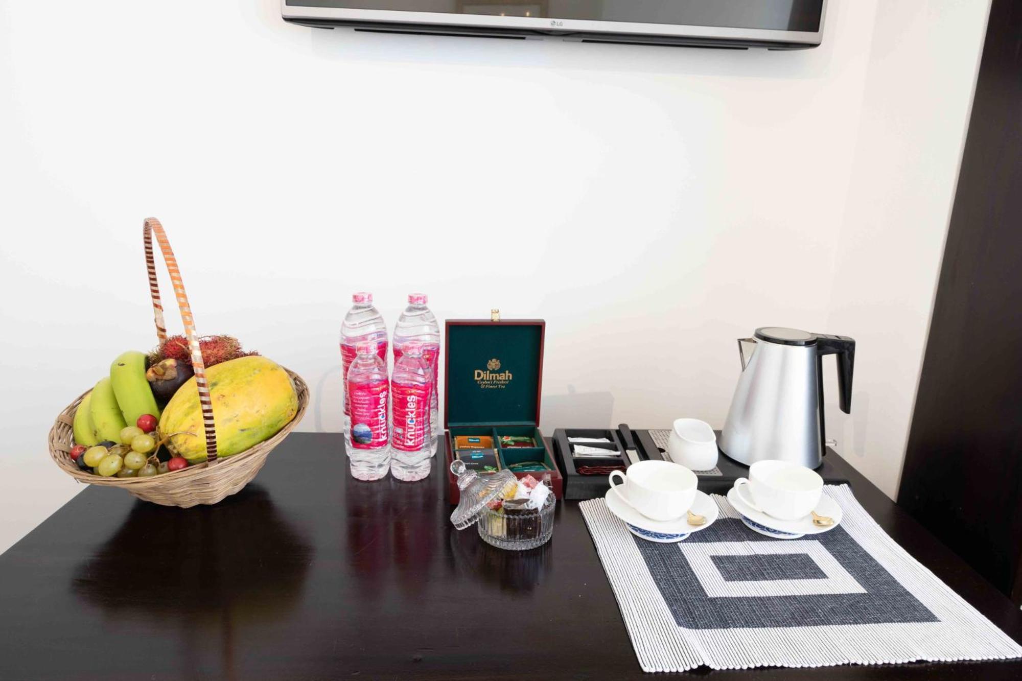 Lotus Colombo Guesthouse Екстер'єр фото